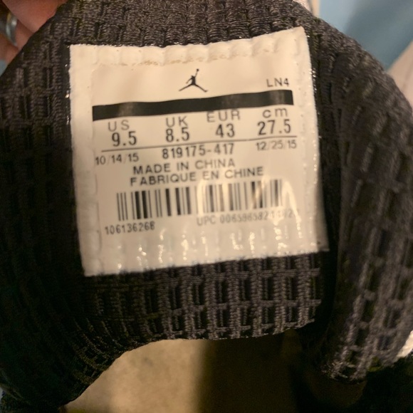 Nike Air Jordan Jumpman Team 2. Size 9.5 - Picture 6 of 6